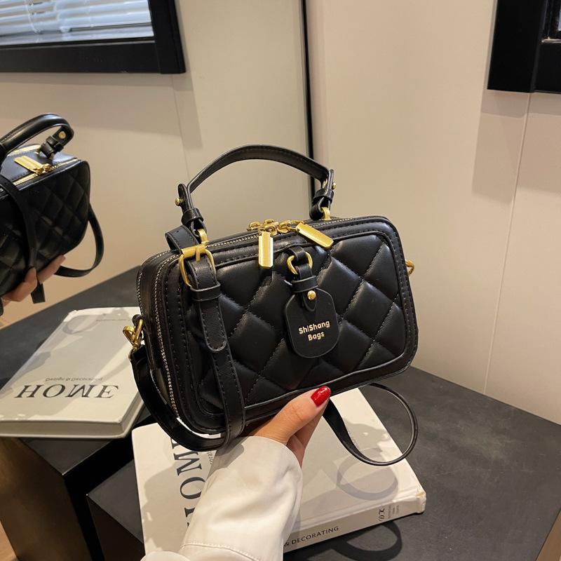 Rhombus embroidery thread small bag women's new popular versatile messenger bag fashionable portable small square bag