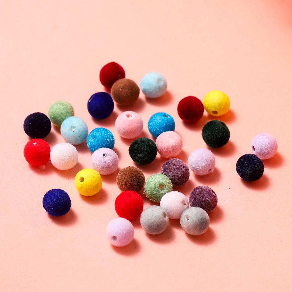 30 Pezzi 8/10mm Colorati Feltro Floccato Peluche Perline Acriliche Perline Distanziatrici Sfuse per Orecchini Braccialetti Fai da Te Accessori per la Creazione di Gioielli