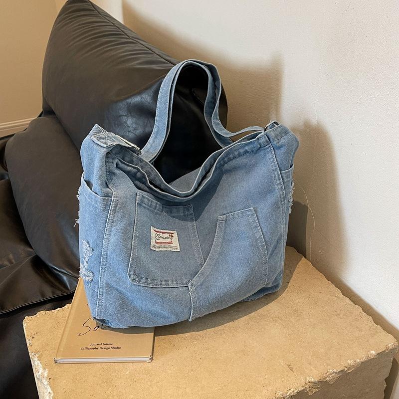 

Джинсовая сумка женская большой вместимости 2025 новая летняя повседневная на плечо мессенджер тканевая сумка классная сумка-тоут светло-синий