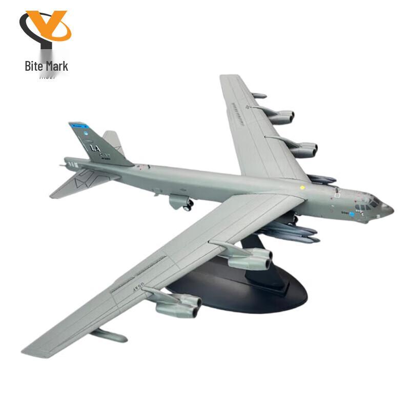 1:200 US B-52H Strategic Bomber Metal Model