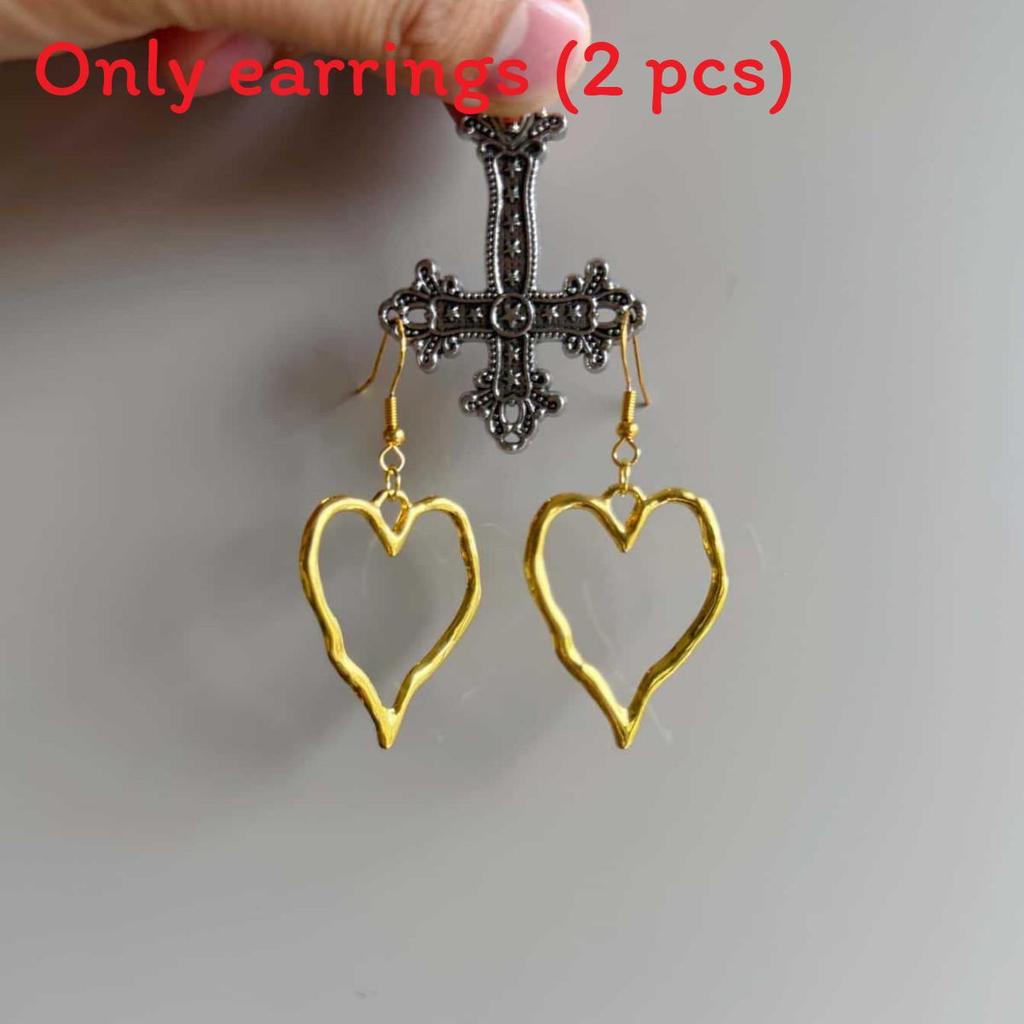 

Heart Shaped Silver Earrings With Alloy Handcrafted Design For Women золотий