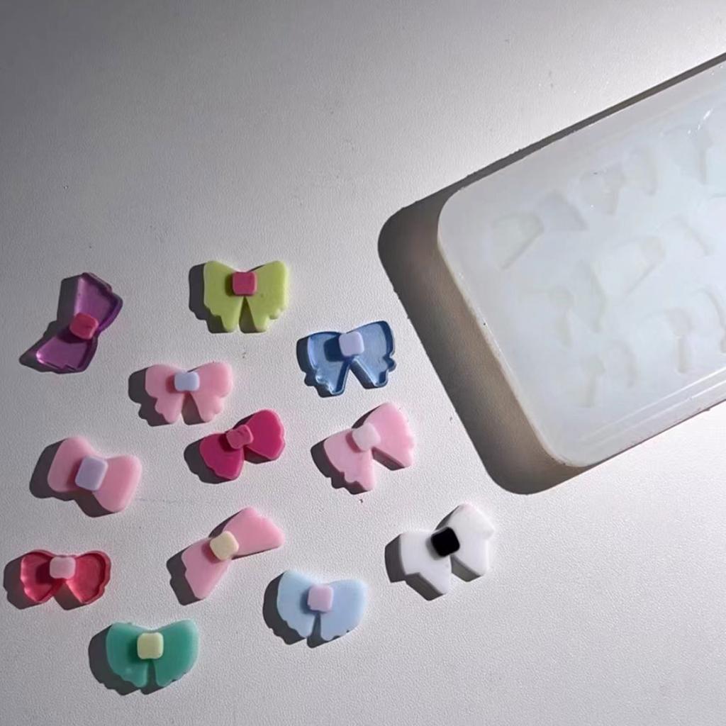 Mini Bread Biscuit Cake Mold Flower Bowknot Silicone Mould Kitchen Food Mold Quicksand Epoxy Resin Molds Jewelry Making