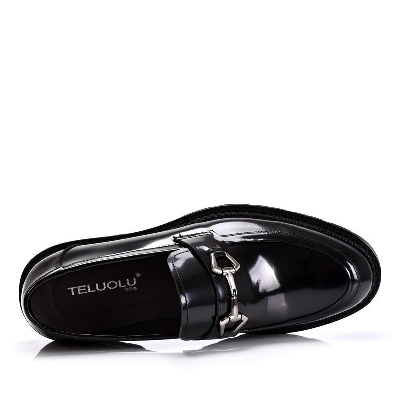 Men's Genuine Leather Loafers: Comfortable, Business Casual Shoes with Thick Soles for Weddings & Trendy, Versatile British Style.