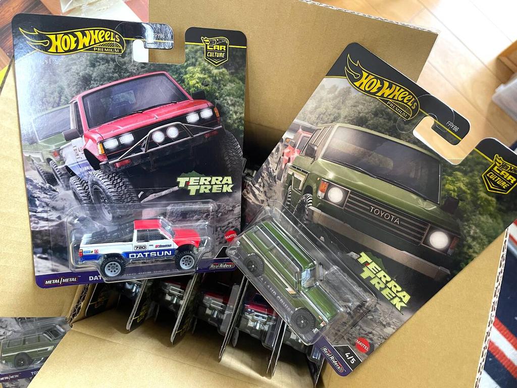 Hot Wheels 2024 Car Culture Terra Trek Toyota Land Cruiser FJ60 Premium