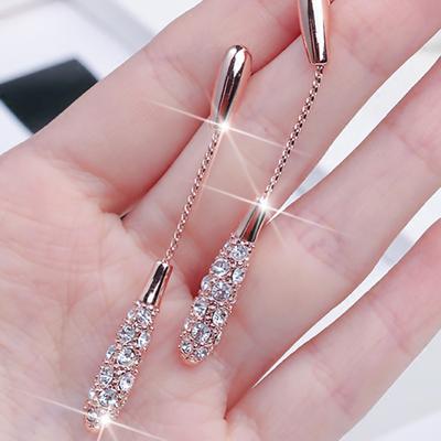 1 paire de boucles d'oreilles de personnalité féminines, mode et élégantes, longues boucles d'oreilles en alliage en forme de goutte, boucles d'oreilles en or Rose