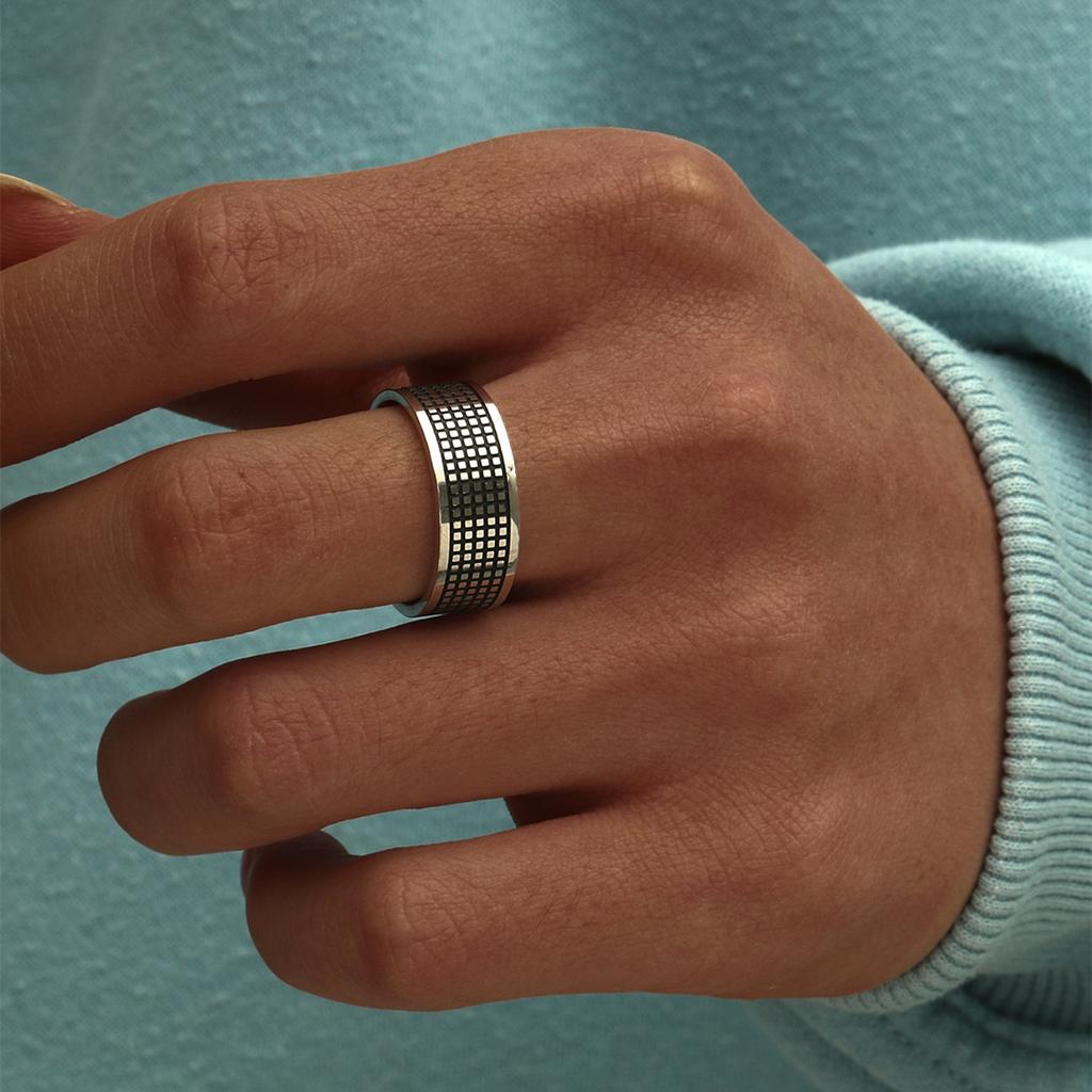 New Vintage 8mm Black Pattern Ring for Men and Women