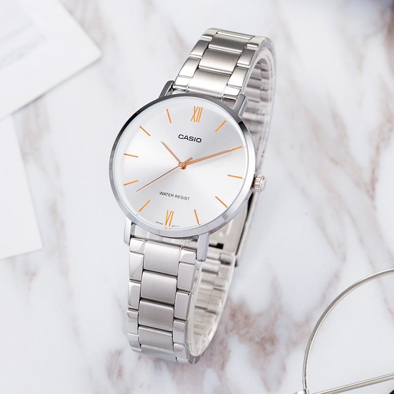 Casio STANDARD Series Fashionable Business Simple Casual Versatile Classic Pointer Roman Scale Large Dial Waterproof Quartz Movement LTP-VT01D-7B