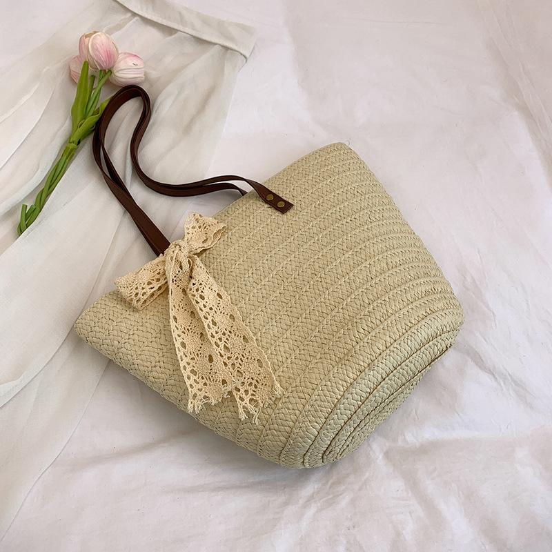 Straw large-capacity trendy bag 2025 new tote seaside vacation beach bag literary vegetable basket bag