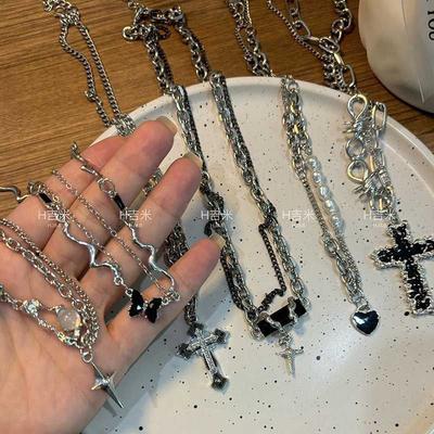 Halssnoeren en kettingen – Kettingen en hangers