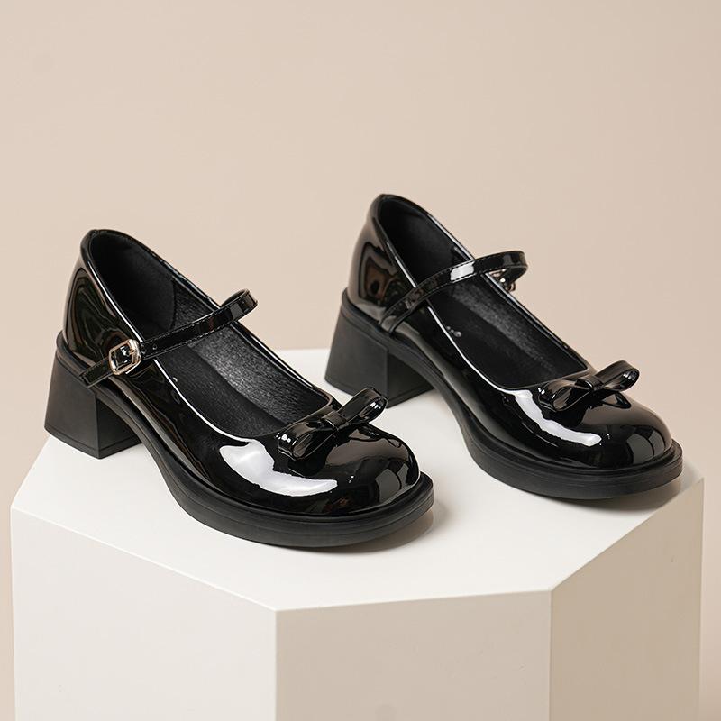 Weiße Plateau-Schuhe mit dickem Absatz, französische Mary Janes für Damen, Frühjahr 2025, neue kleine Größen, Lederschuhe mit innerer Höhenerhöhung, temperamentvolle Einzelchuhe