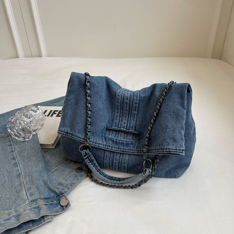 

Джинсовая женская повседневная сумка на плечо с цепочкой большой вместимости Light Blue