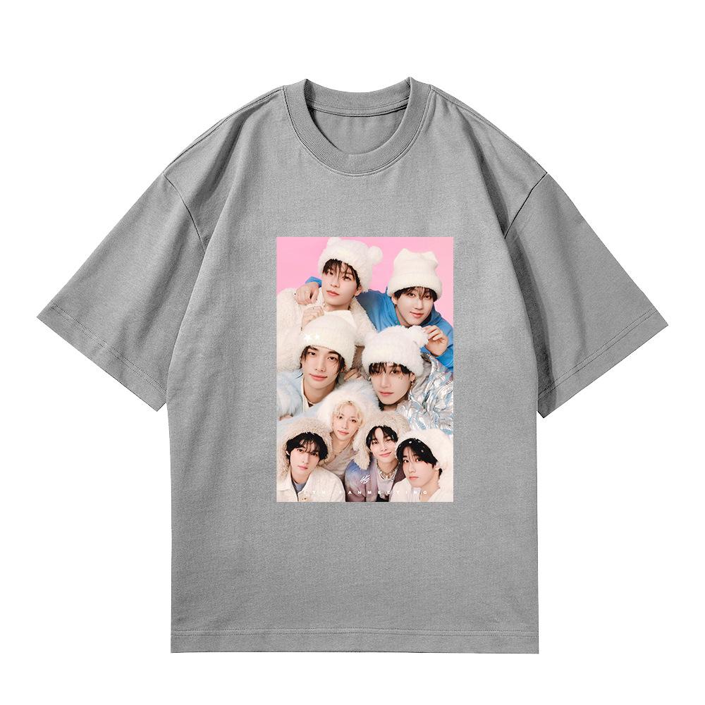 Stray Kids 5 O'Clock 5. Fanmeeting T-Shirt Kpop Merch Unisex Kurzarm Grafik-T-Shirt Retro Lässig Streetwear Oversize Oberteile für Kpop-Fans Geschenk