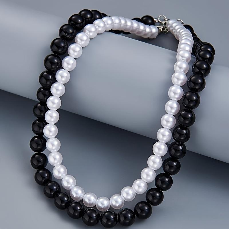 Cold Wind Black and White Pearl Magnetic Buckle Collarbone Chain Personalized Fashion Simple Necklace, Geometric Sweet and Cool Wind