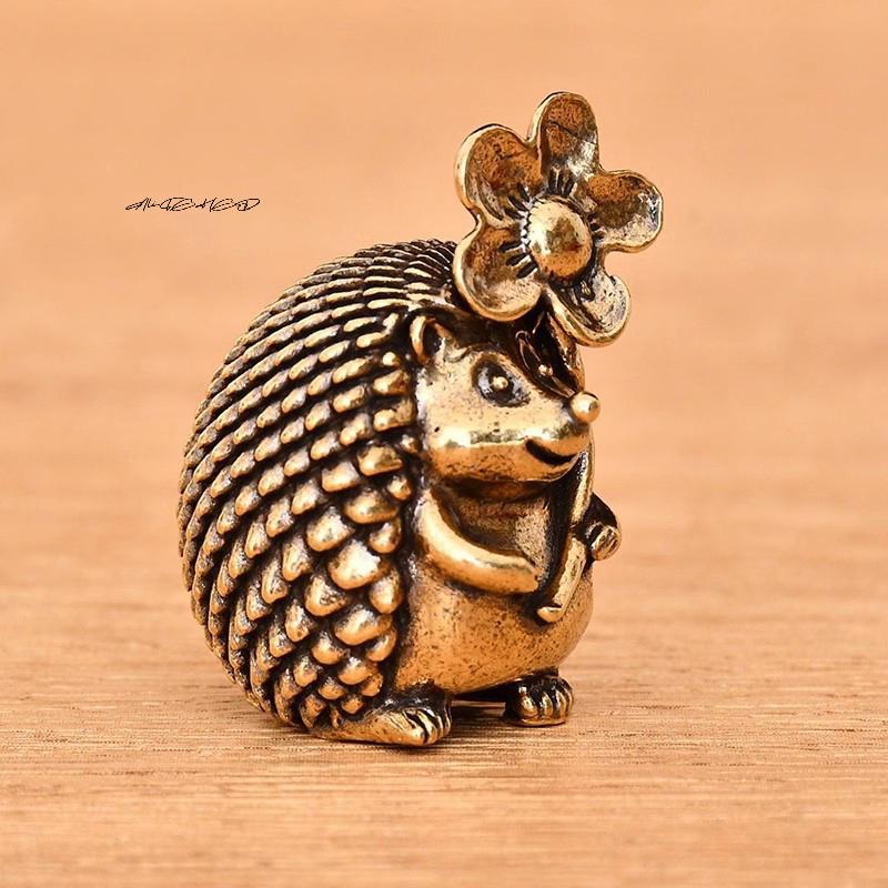 Antique Brass Hedgehog Ornaments Solid Animal Sculpture for Desk Tea Table Decor Home Accents Small Crafts