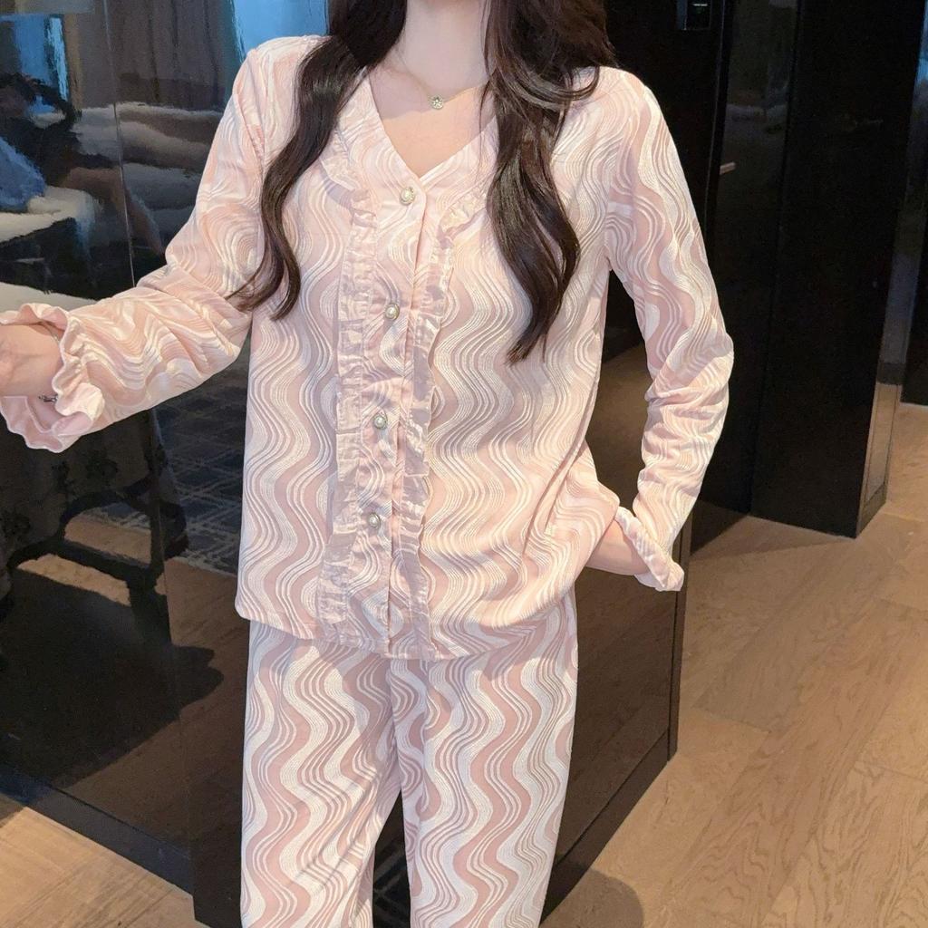 1011 autumn and winter golden velvet striped pajamas long-sleeved trousers Chinese temperament sweet lace loungewear two-piece set
