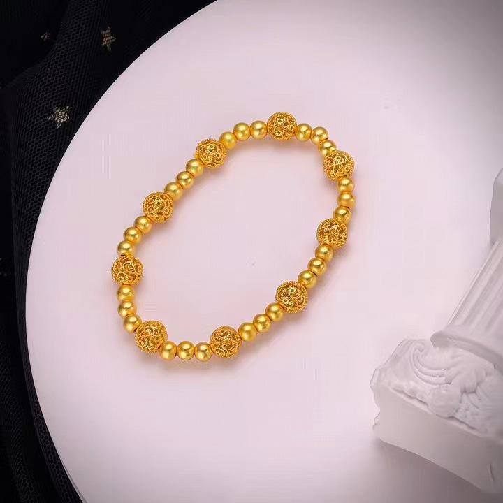 Retro Chinese Filigree Hydrangea Bracelet: Elegant Sand Gold Flower Ball Women's Jewelry