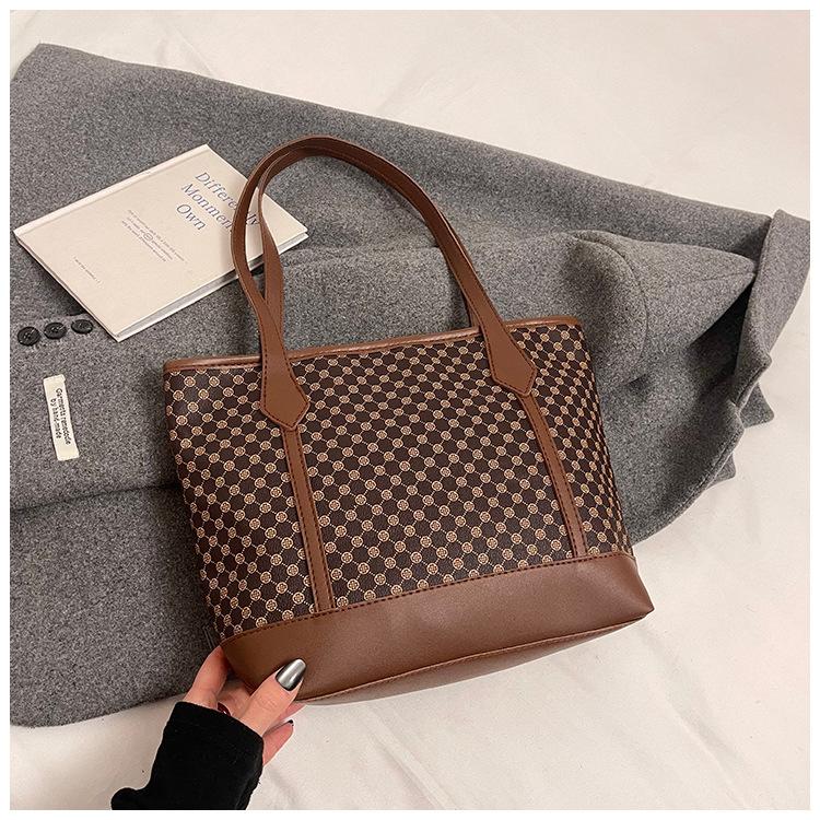 Spring and summer new fashionable presbyopia handbag shoulder bag tote bag women's bag supports a large number of mixed batches