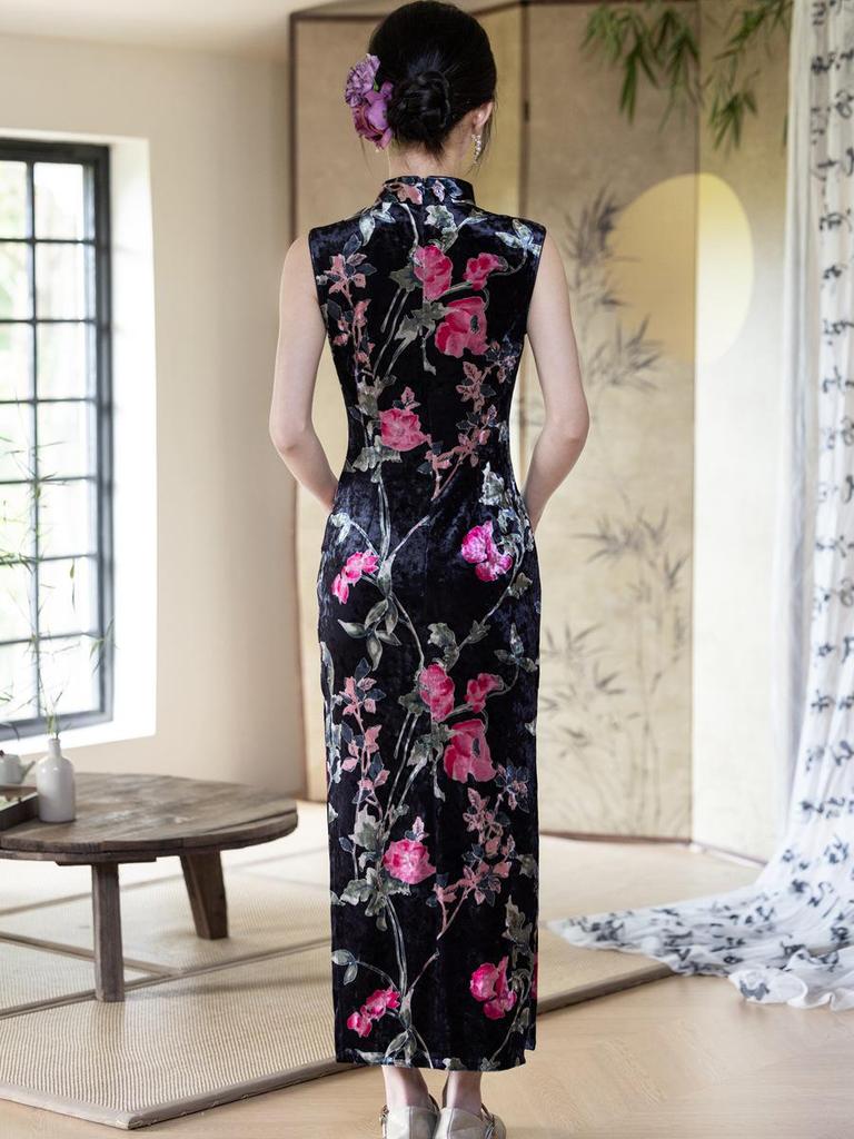 Autumn Velvet Retro Sleeveless Cheongsam - Chic & Elegant