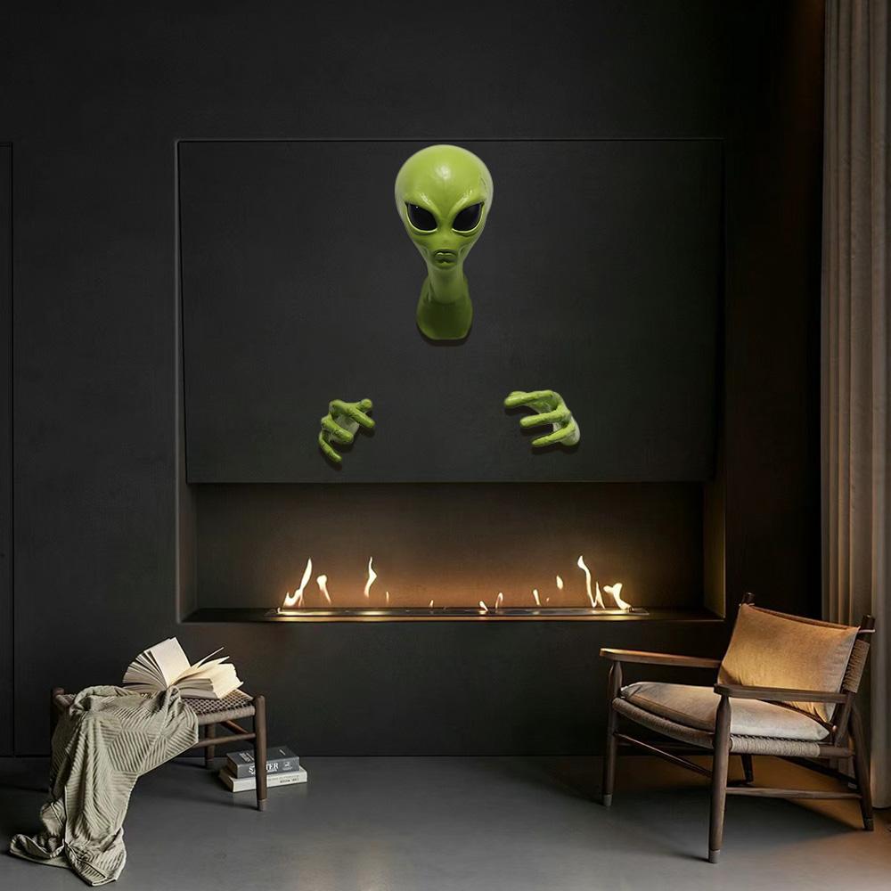 Green Alien UFO Visitor 51 Area Extraterrestrial Organism Monster Study Living Room Wall Hanging Ornament Sci-Fi Lover's Gift