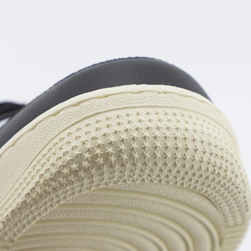 Nike Air Force 1 07