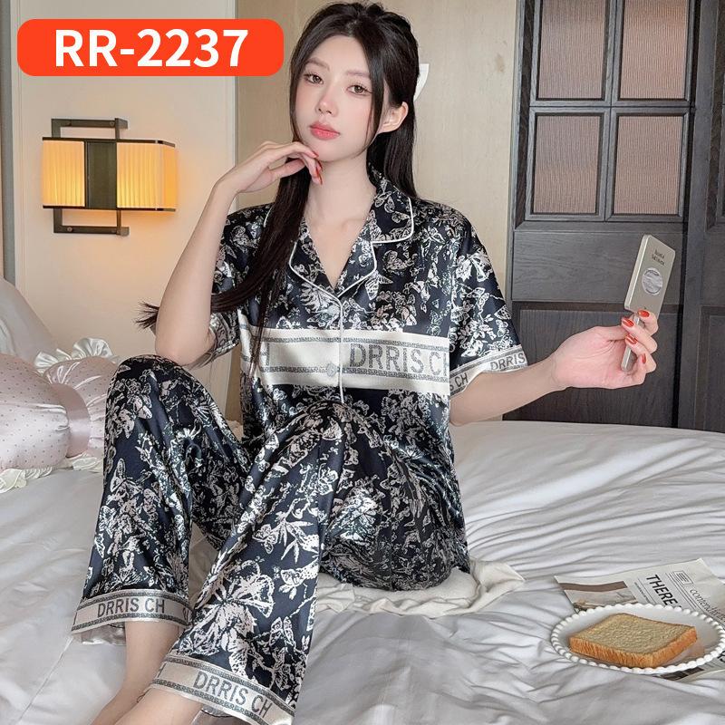 Sweet And Cool Girl Ice Silk Pajamas Women'S Summer Short-Sleeved Trousers Casual Lazy Style Loungewear Can Be Worn Outside