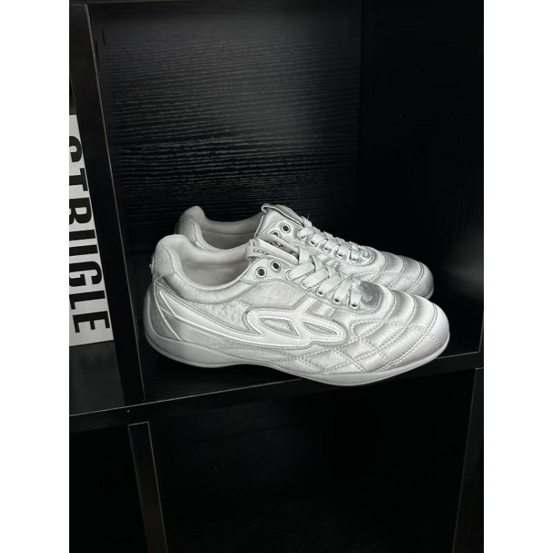 

stray shoes 40 серебряный