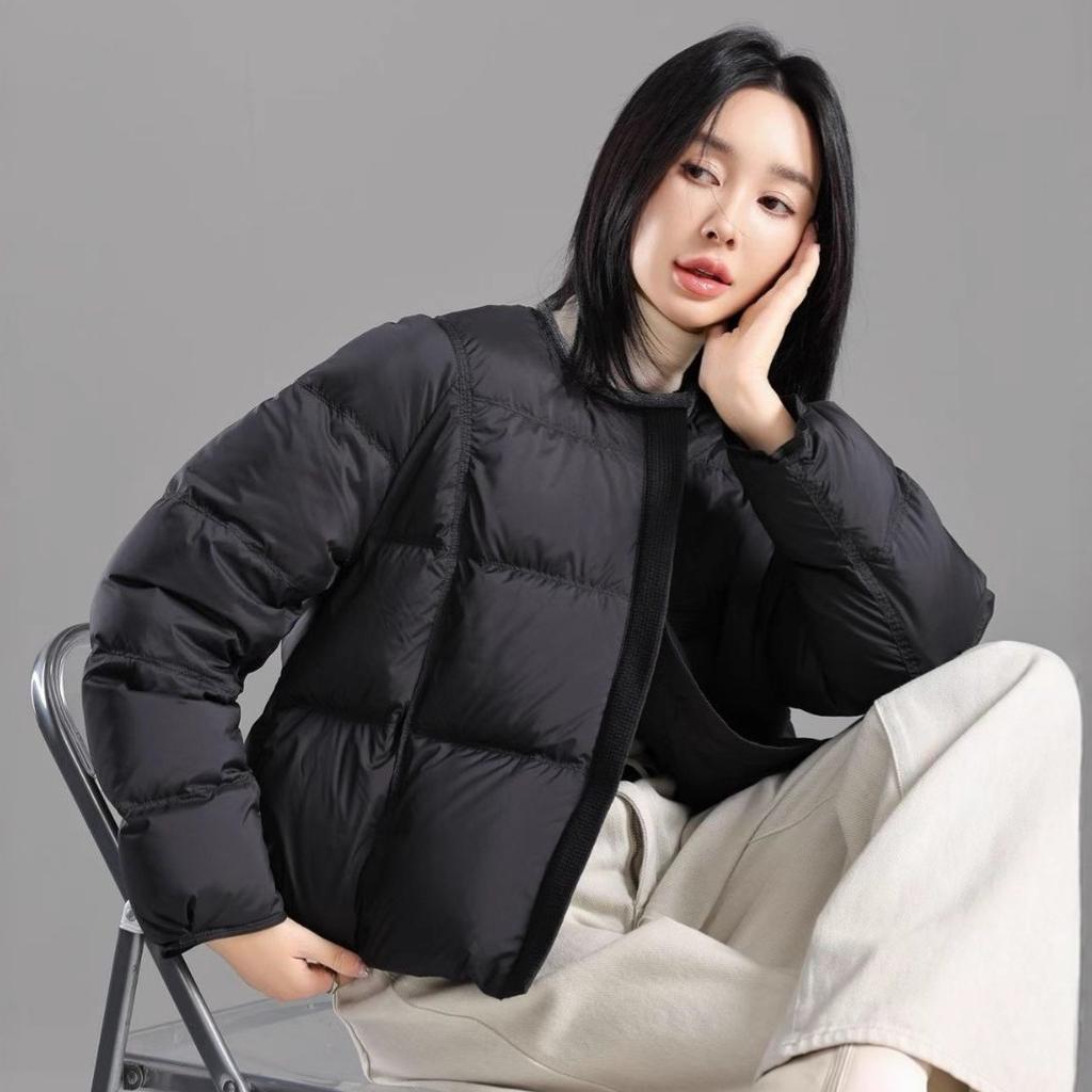 Winter new round neck short down jacket women's fashion simple design sense knitted splicing temperament warm jacket tide
