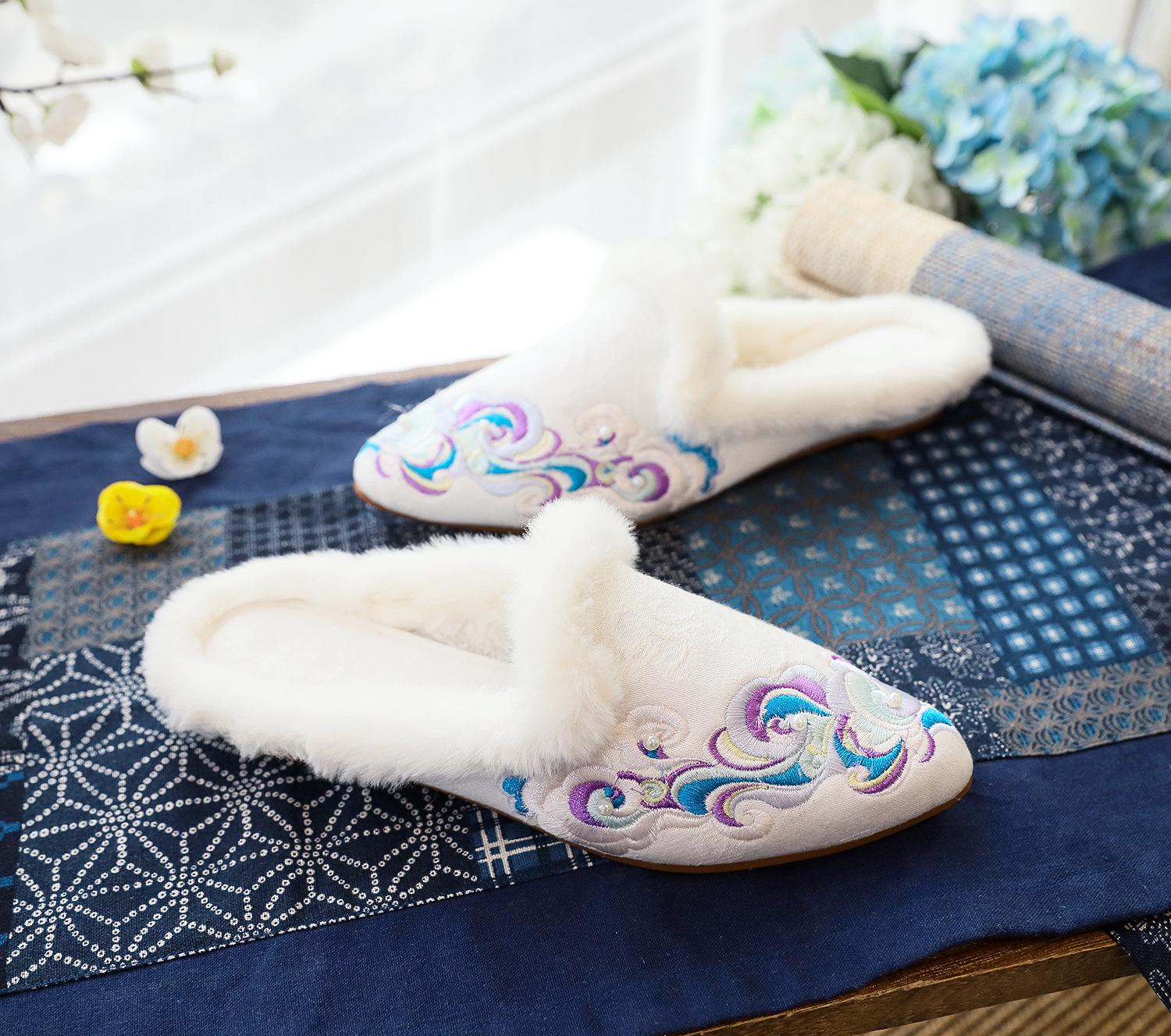 

Жіночі бавовняні тапочки з тканини, вишиті вишивкою Пекінської опери, з малюнком щасливої хмари, зручні шльопанці, жіночі домашні та вуличні гостроносі туфлі 41