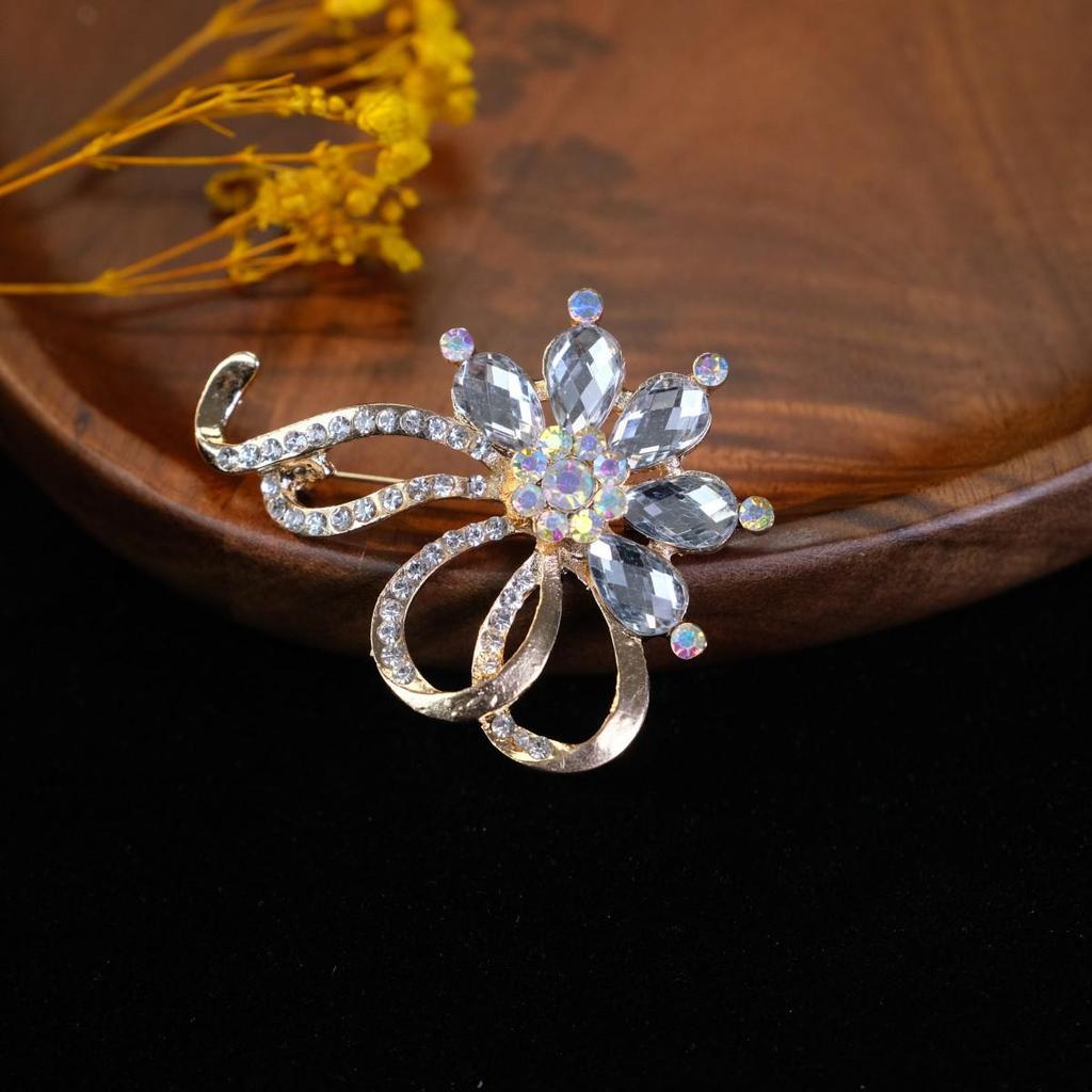 Elegante Europäische & Amerikanische Strassblumen Brosche, Anti-Exposition Pin, Damen Mode Kristall Kleidung Accessoire