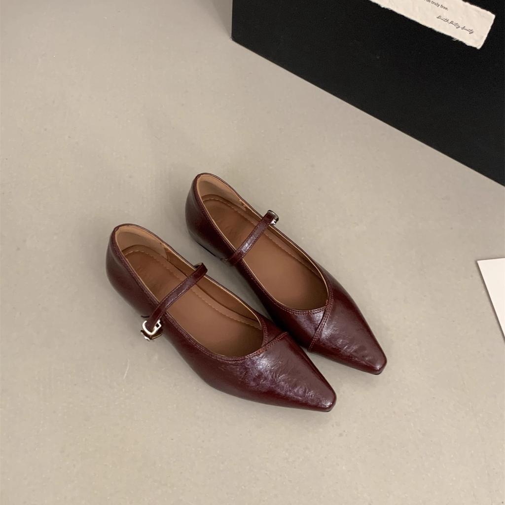 Inner height increase pointed head shallow mouth single shoes women's 2025 new autumn French commuter OL temperament evening Mary Jane shoes