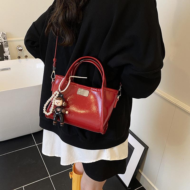 Fashion Portable Bucket Bag Women's New Fashion Versatile Shoulder Messenger Bag