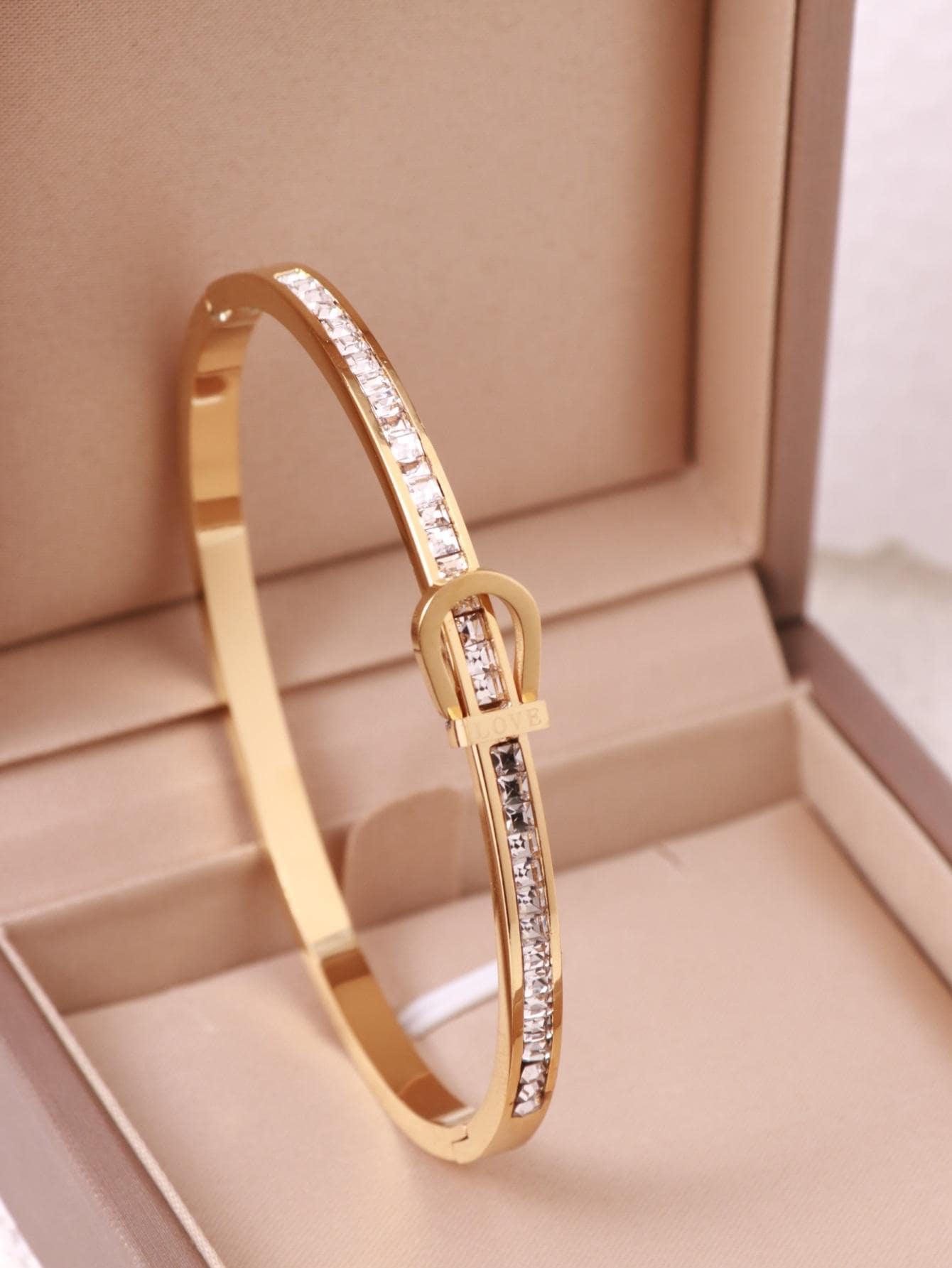 

1 шт. Модный браслет-манжета из нержавеющей стали с декором из страз для женщин для повседневного украшения