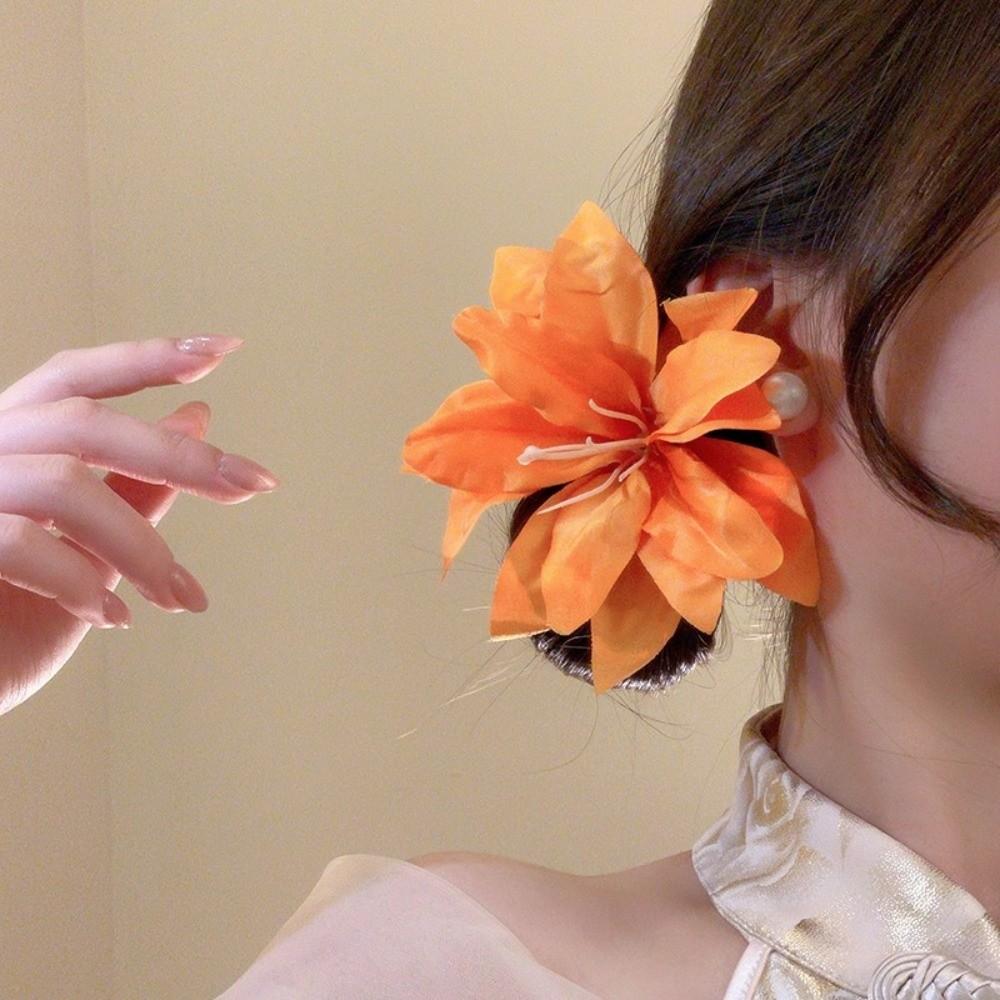 Elegant Sweet Petal Hair Clips Vintage Flower Duckbill Clip Red Fabric Hair Barrettes  Women Use