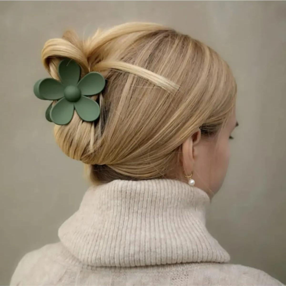 

Matte Green Flower Hair Claw – Stylish & Strong Grip