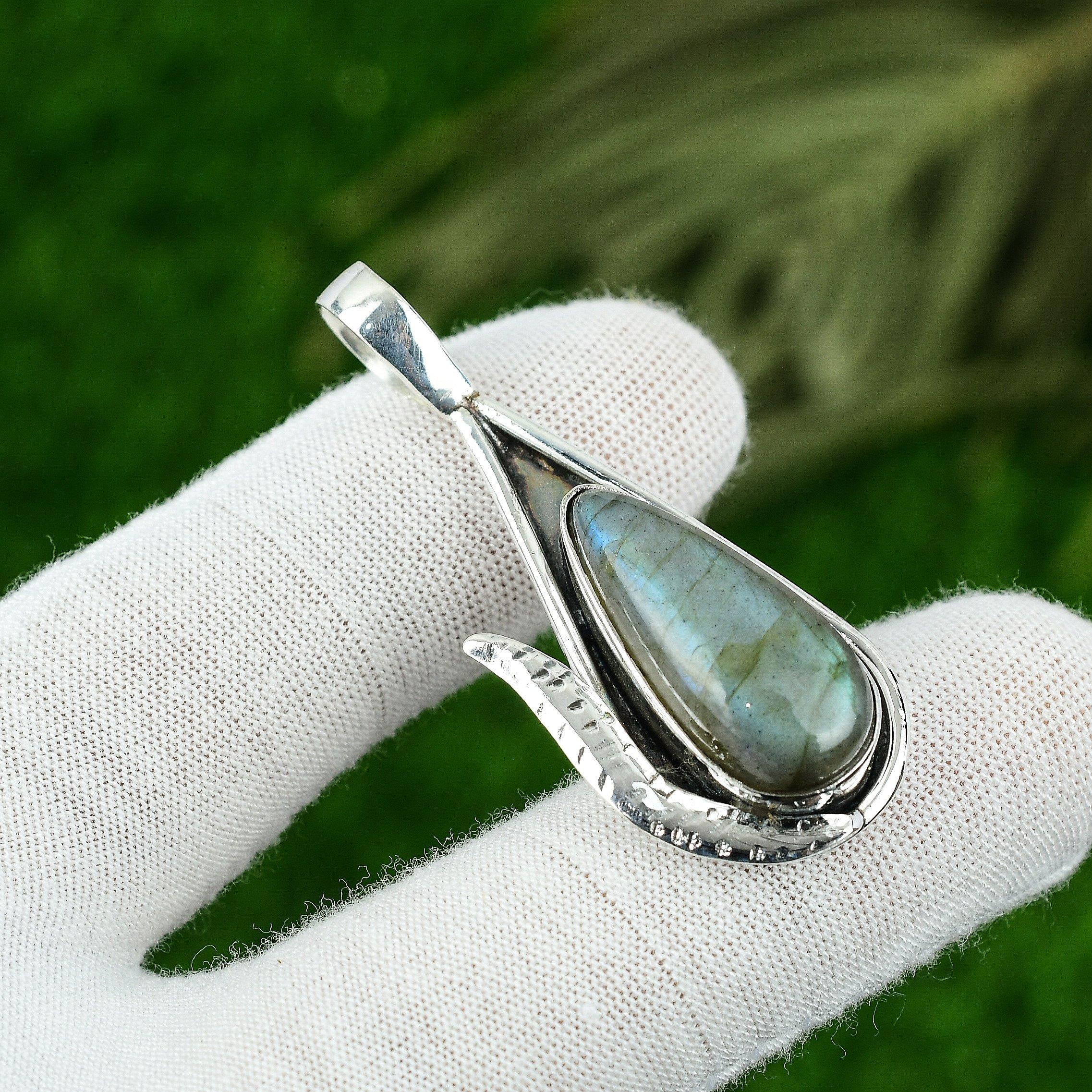 

Third Eye Chakra Natural Labradorite Elegant New Pendant 925 Sterling Silver