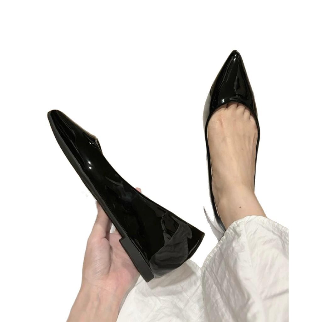 Small naked pink inner height increase women's shoes sexy versatile temperament pointed commuting beautiful flat shoes French single shoes