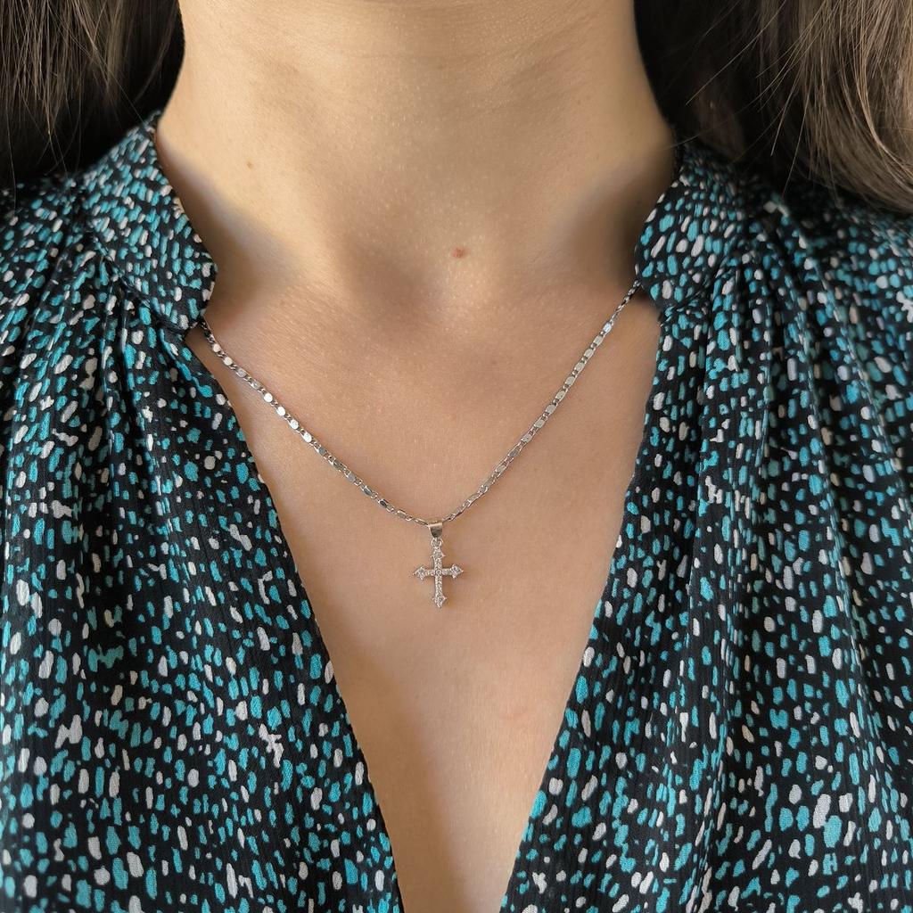 Серебряный крестик с фианитами (2192947)