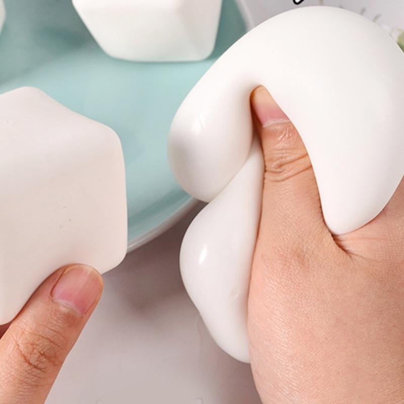 Powoli wracający do kształtu Tofu Zabawka do ściskania Świetna do redukcji stresu i relaksu Odpowiednia dla studentów i profesjonalistów w biurze