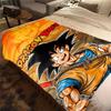 1pz Coperta in Flanella con Stampa Son Goku, Alta Qualità per Tutte le Stagioni, Decorazione per la Casa, Calore e Comfort, Perfetta per Regali di Natale