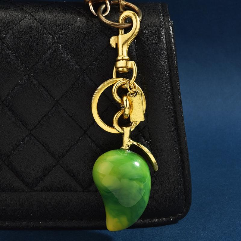 Simulation Mango Keychain Bag Hanging Pendant Charm Cute Crystal Resin Fruit Keyring Car Keychain Jewelry Gift Decoration