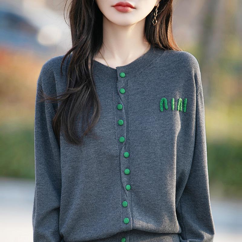 Women's Lightweight 50% Wool 50% Mulberry Silk Cardigan - 4-Season Versatile Knitwear for All-Year Comfort & Style