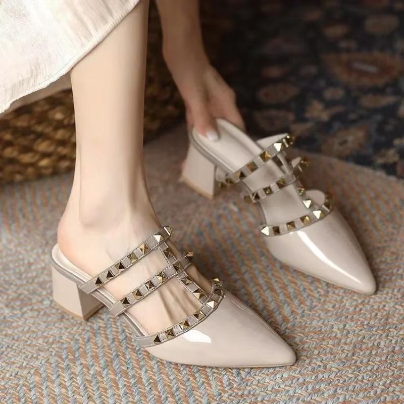 Ladies Fashion Slippers Hollow Willow Nail Versatile Comfortable Single Shoes for Women Middle Follow Anti-slip One Kick Shoes