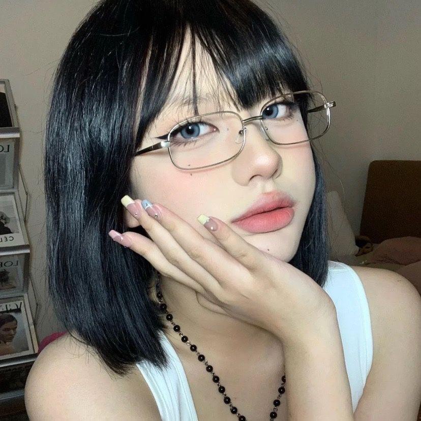 Vintage Metal Square Frame Myopia Glasses for Women Men Unisex Blue Light Blocking Computer Glasses Fashion Eyewear -1.0 To -4.0