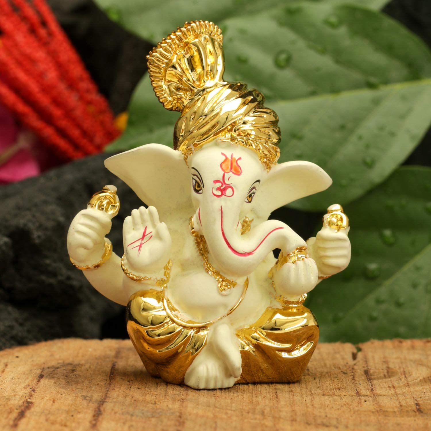 

Ganesha Idol Terracotta Gold Plated Ganesh Statue (Golden, 8x6cm)