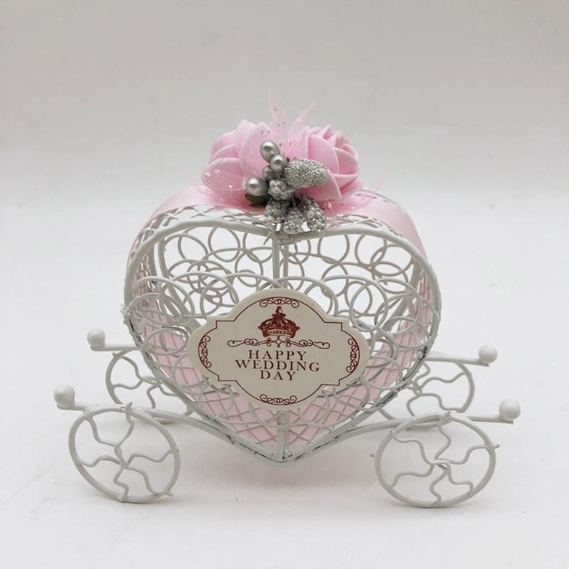 Metal Candy Boxes for Wedding Party Decorations Gift Bags with Ribbons Flower Souvenirs Gift for Guests Carriage Style