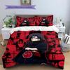 Naruto Anime Wzór Itachi Uchiha Pościel Dekoracja Domu Prezent Urodzinowy (1 * poszwa na kołdrę + 2 * poszewki na poduszki, bez rdzenia)