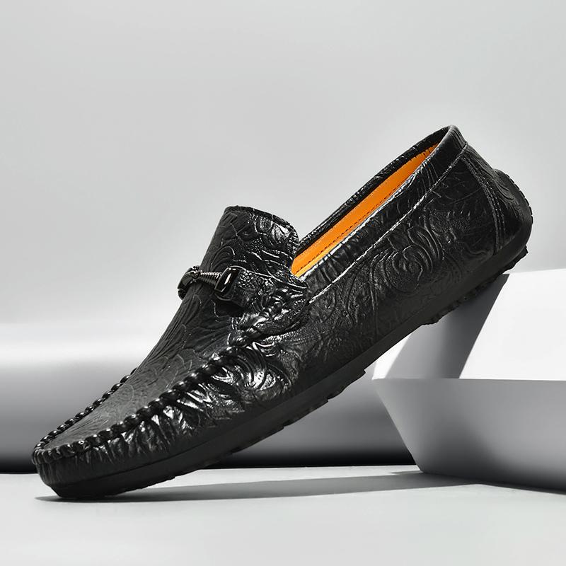 2025 Designer Penny Loafers Herren Freizeitschuhe Leichtgewichtige Weiche Leder Herren Mokassins Atmungsaktive Slipper Herren Fahrschuhe