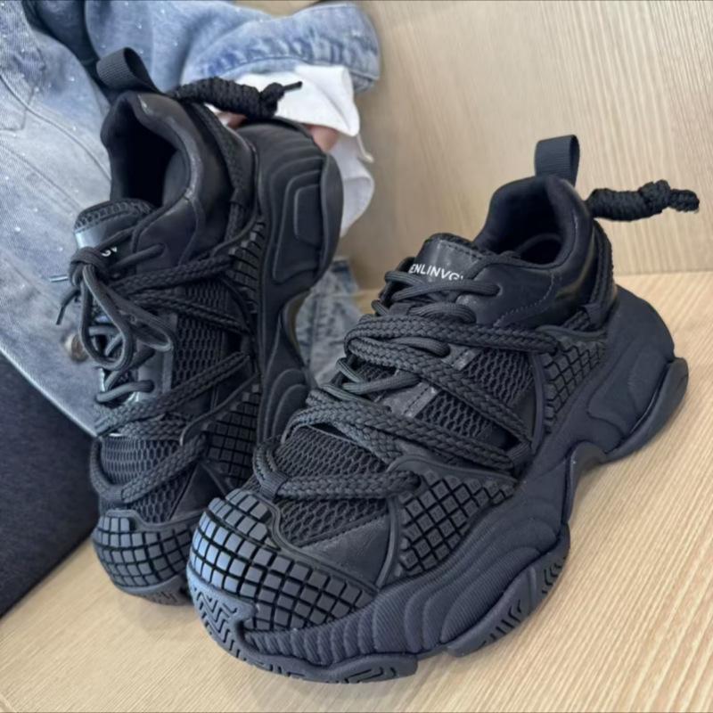 Super fire strap thick-soled explosive dad shoes girl 2025 early spring new versatile sports shoes small casual shoes speed