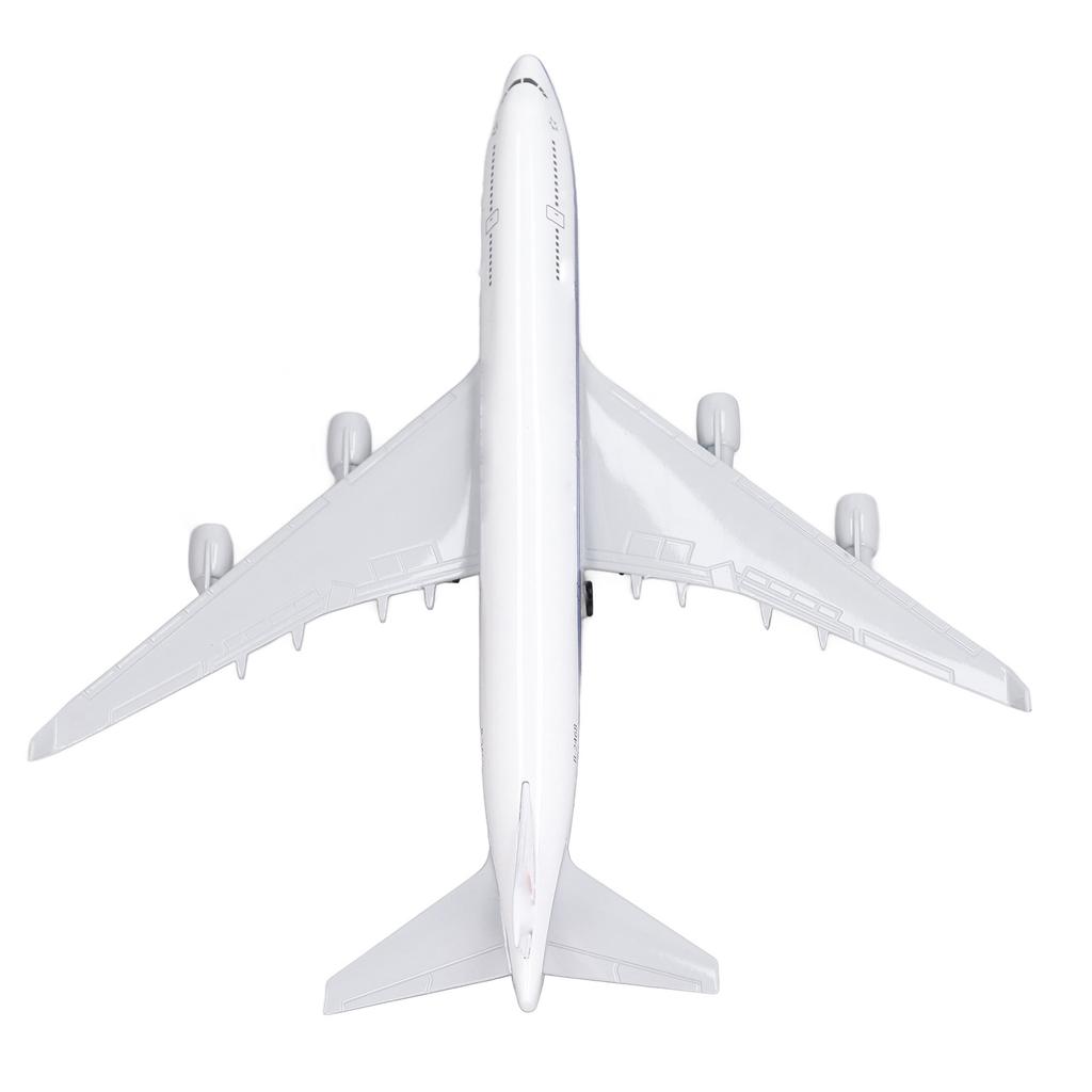 Delicate Diecast Airliner Model Alloy Simulated Passenger Plane Model with Stand for Kid Adult 7.9