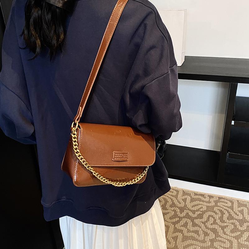 IELGY Retro Niche Fashion Bag Trendy All-Match Small Square Bag Casual Portable Messenger Bag